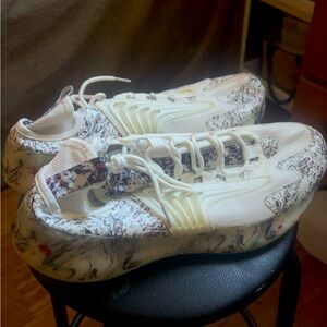 White art inspired shoes, one of a kind limited edition MLO